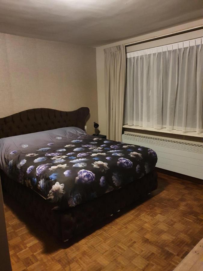 Guesthouse Deladix Хасселт Экстерьер фото