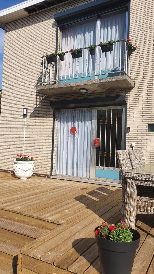 Guesthouse Deladix Хасселт Экстерьер фото